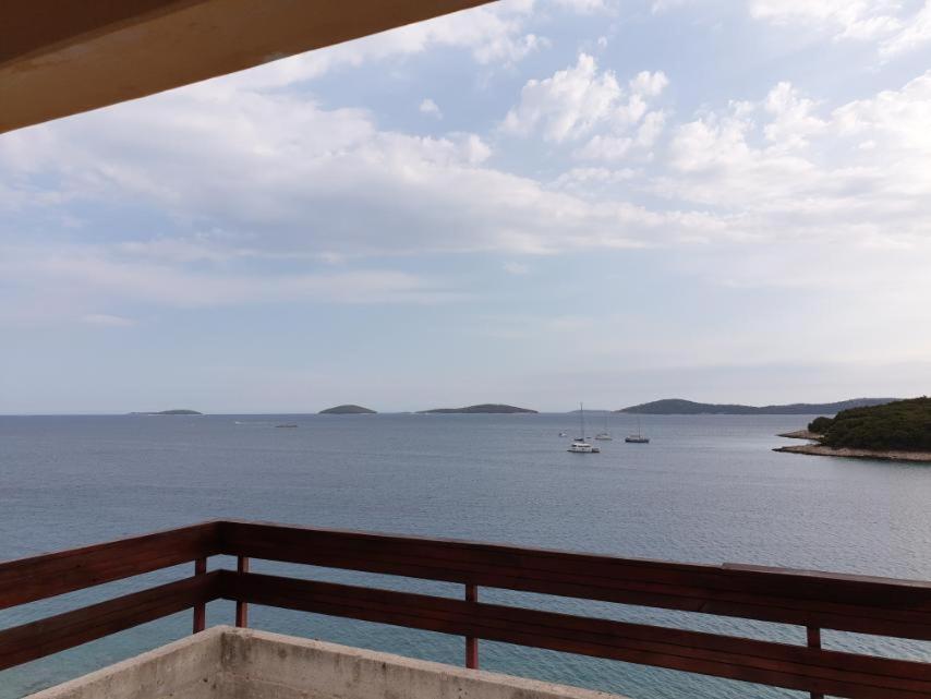 Penthouse Prvic Luka Apartamento Exterior foto